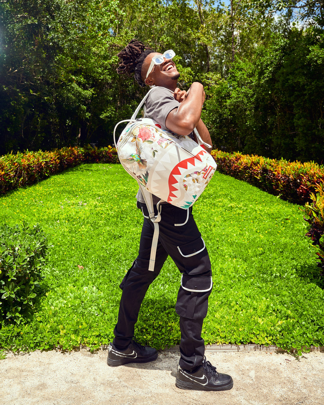 IN THE GARDEN BACKPACK (DLXV)